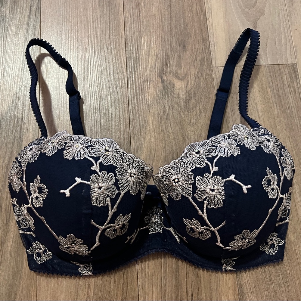 Victoria’s Secret - Dream Angels lined Demi 32D